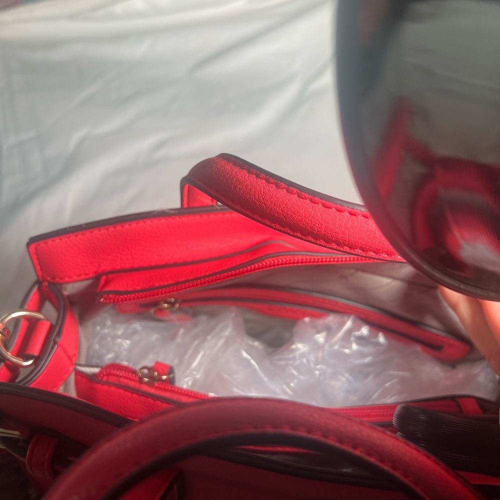 Handbag - Picture 6 of 6